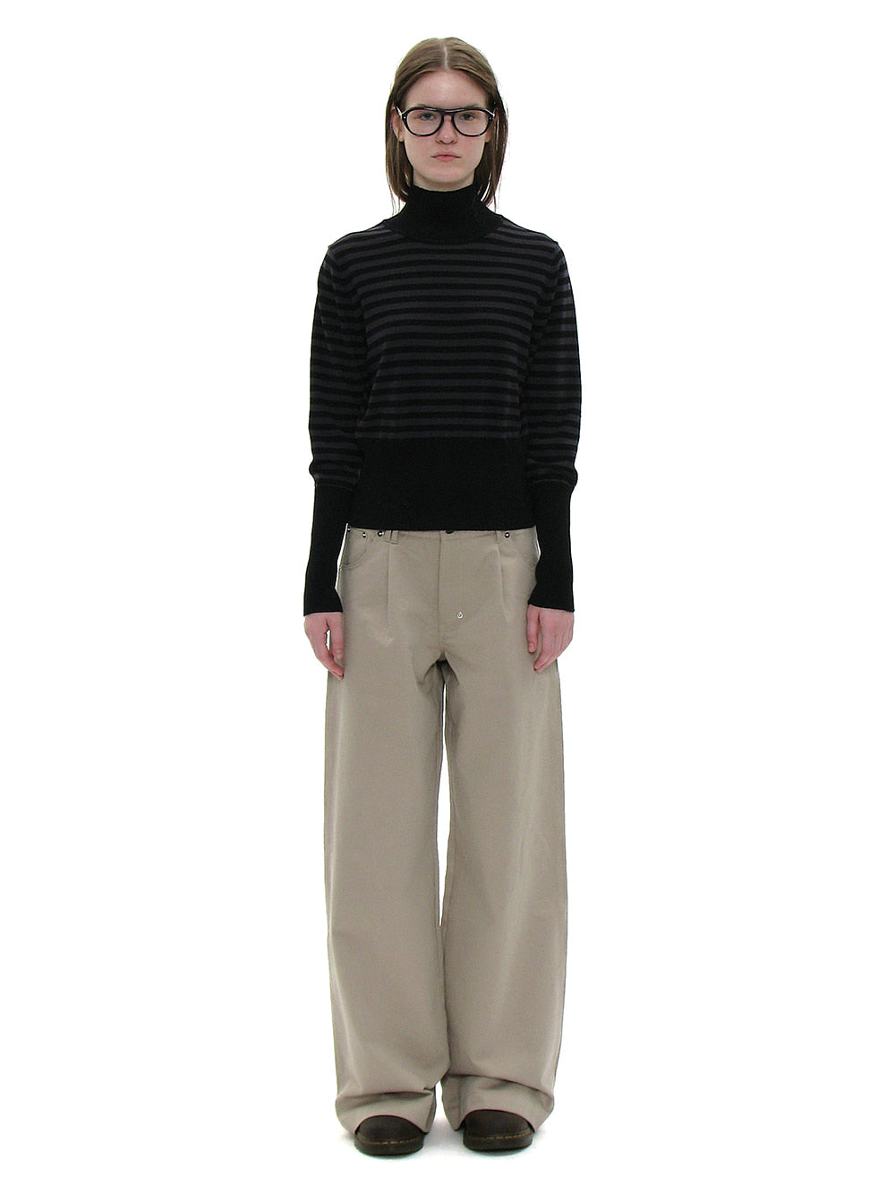 [ Pre-order] PWC HIGHNECK BACK BUTTON-UP KNIT TOP