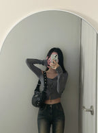 [ Pre-order ] Threetimes One-shoulder button tee