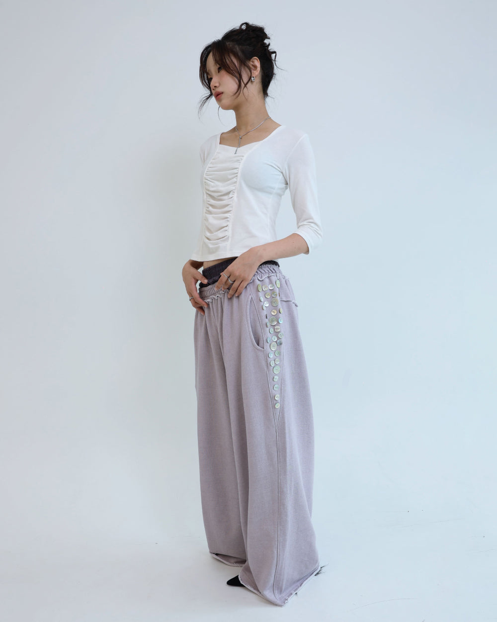 [ Pre-order ] Button Underwear Sweatpants