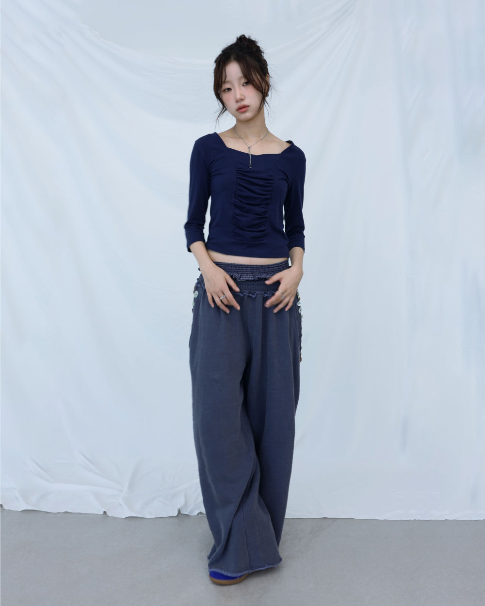 [ Pre-order ] Sqare Neked Baby Tee