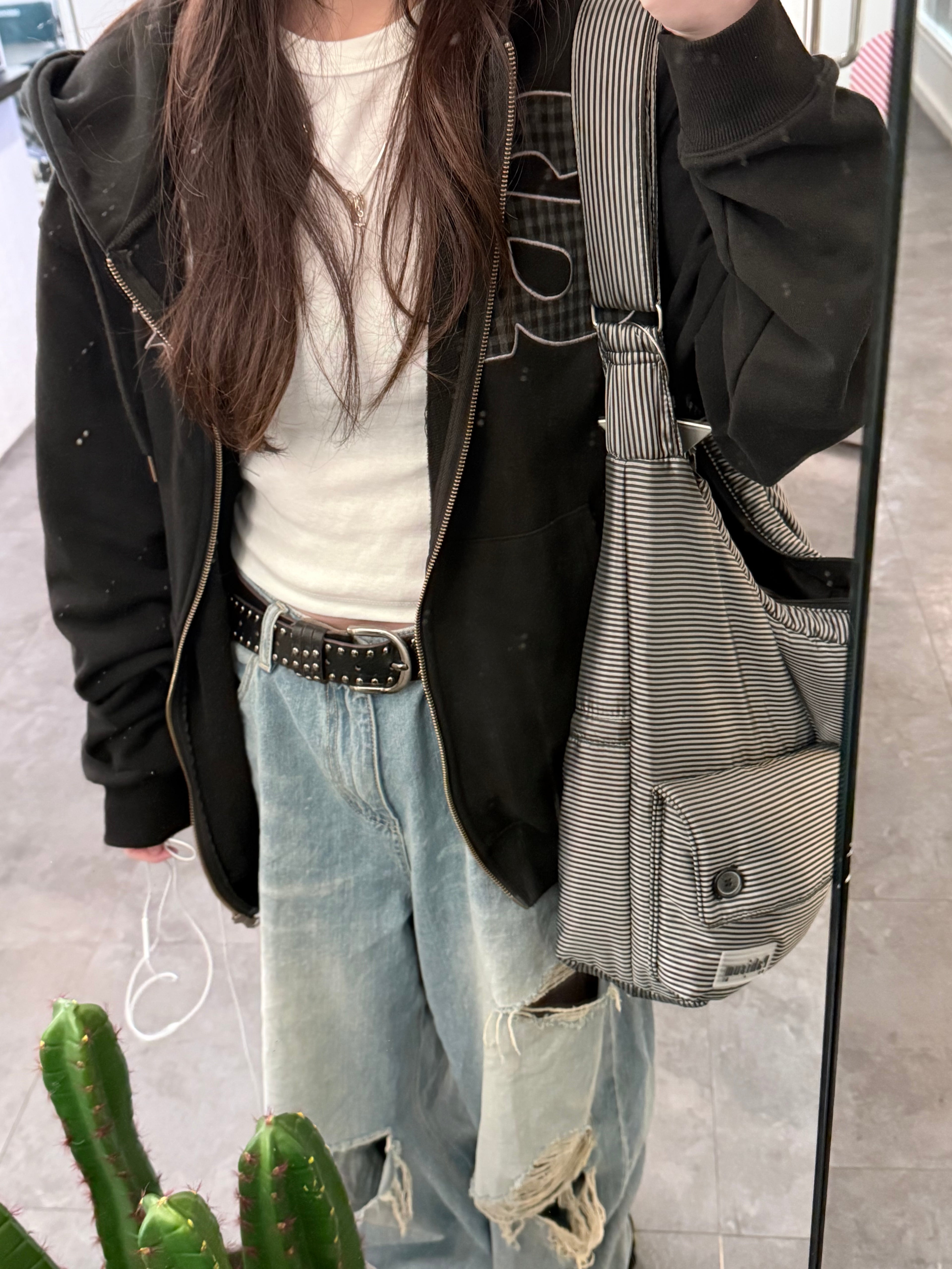 [ Pre-order ] TCM At Hoodie Zip-up (black)