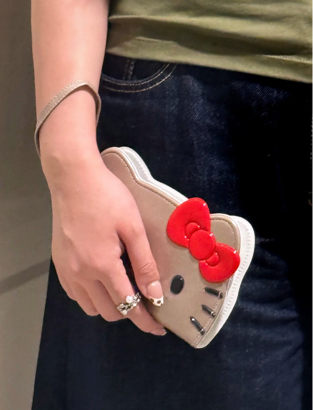 [ Pre-order ] 🇰🇷韓國限定 Sanrio Hello Kitty 翻蓋復古舊式手機殼