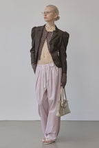 [ 來港中 ] Sculptor Bed To Go Pintuck Pants