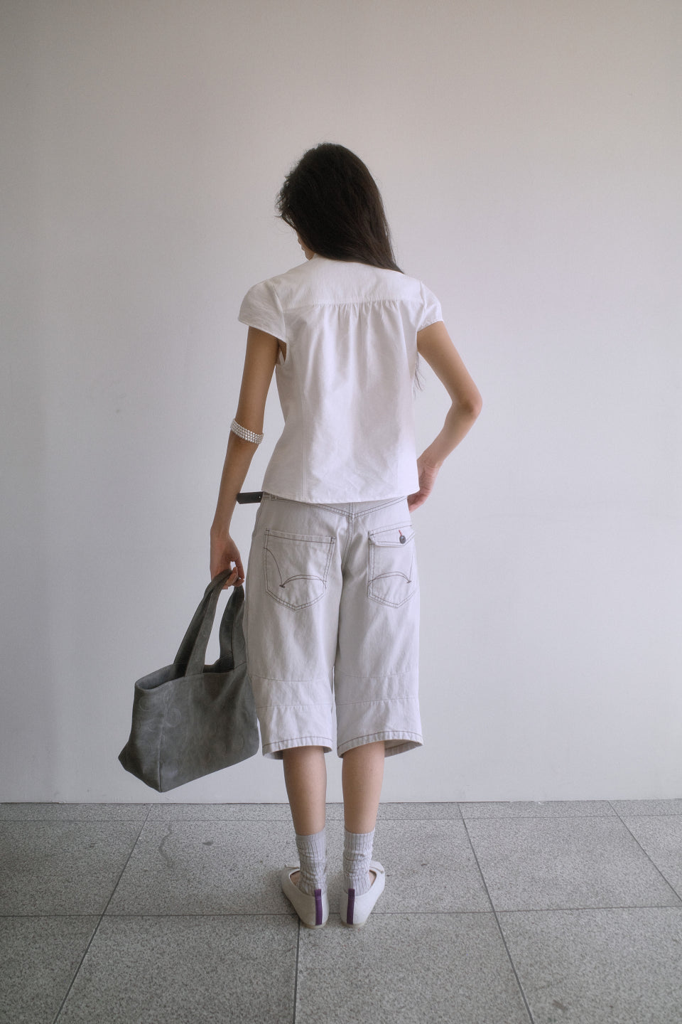 [ Pre-order ] Dot Square Flats