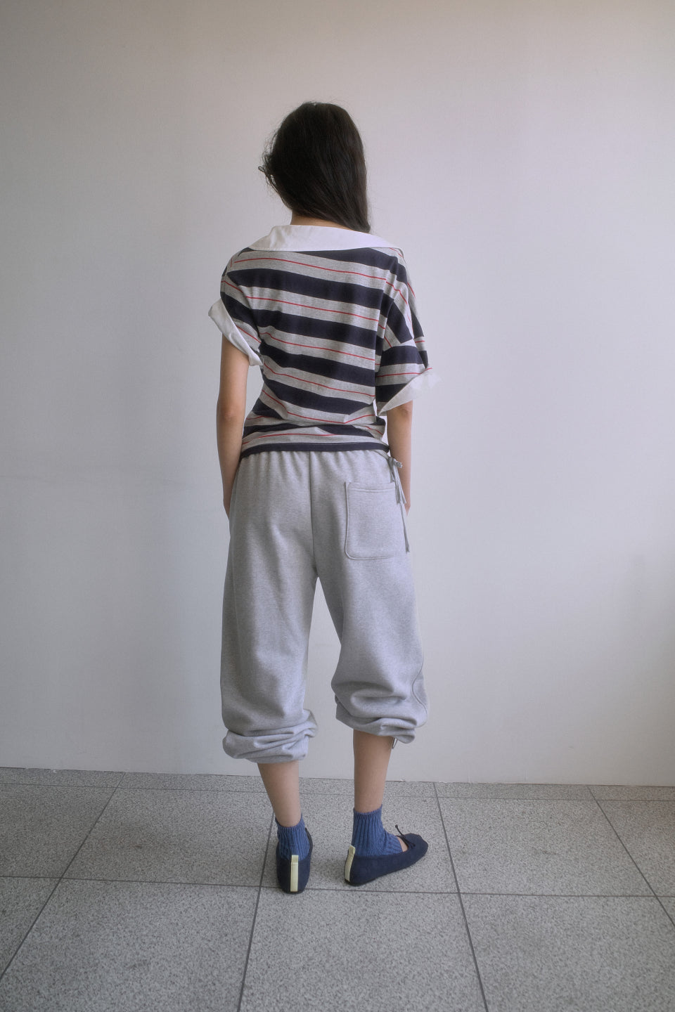 [ Pre-order ] Dot Square Flats