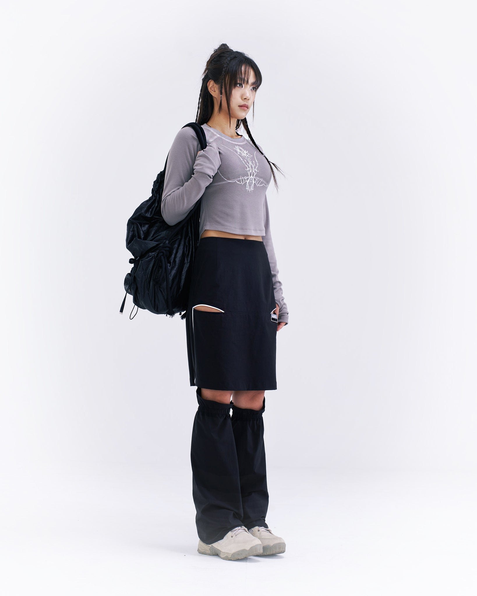 [ Pre-order ] Lotus crew neck top - Khaki