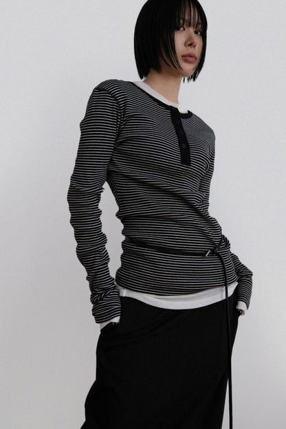 [ Pre-order ] Button ST T-shirt
