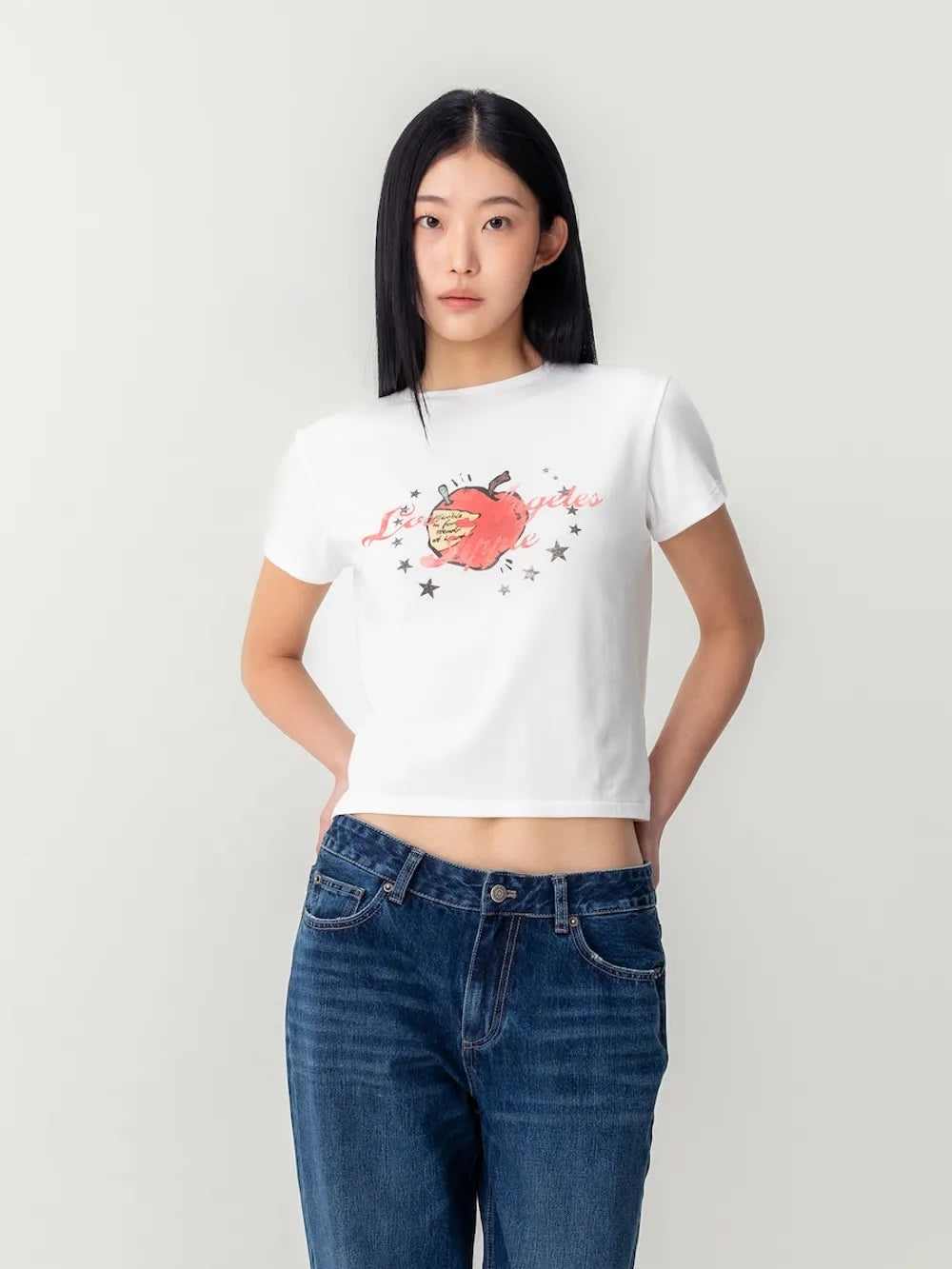 [ Pre-order ] Apple Graphic Tee