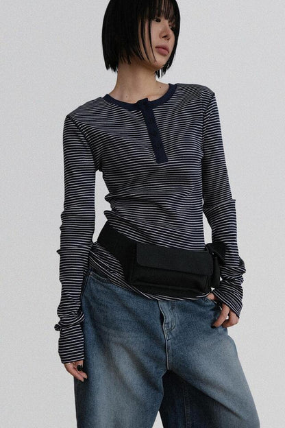 [ Pre-order ] Button ST T-shirt