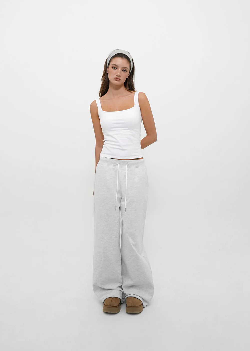 [ Pre-order ] B-Basic Mid-Sweat Cut-Out Wide Pants