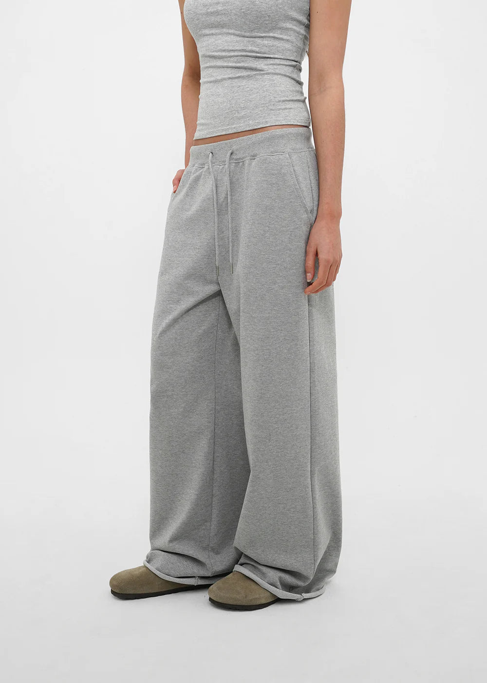 [ Pre-order ] B-Basic Mid-Sweat Cut-Out Wide Pants