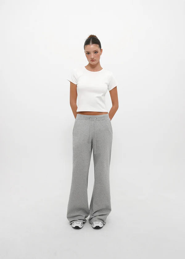 [ Pre-order ] B-Basic Mid-Sweat Cutting Bootcut Pants