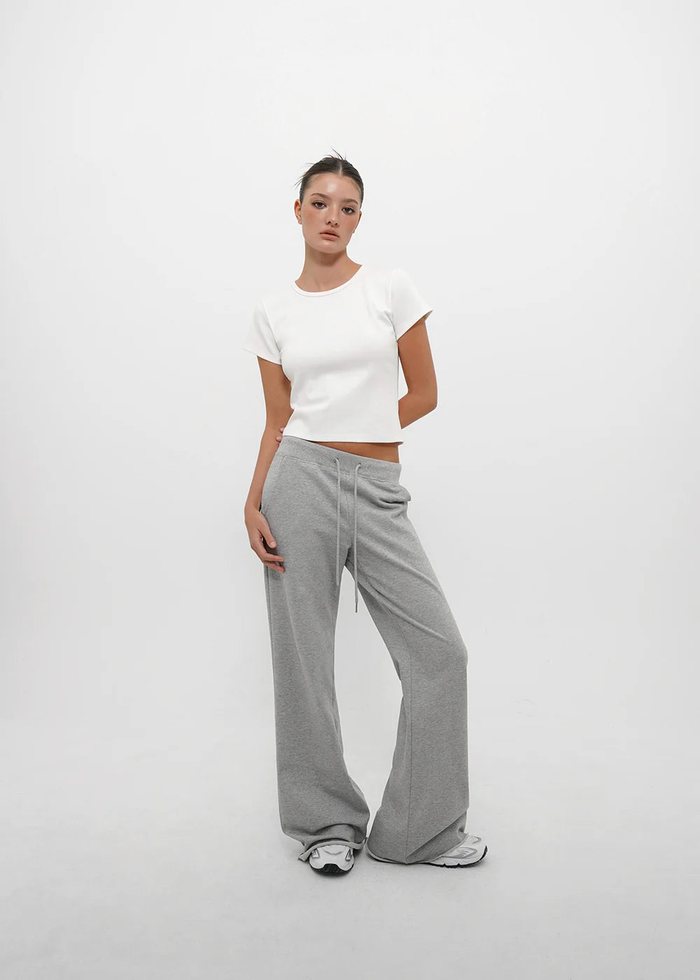 [ Pre-order ] B-Basic Mid-Sweat Cutting Bootcut Pants