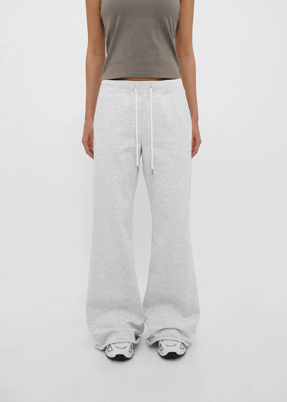 [ Pre-order ] B-Basic Mid-Sweat Cutting Bootcut Pants