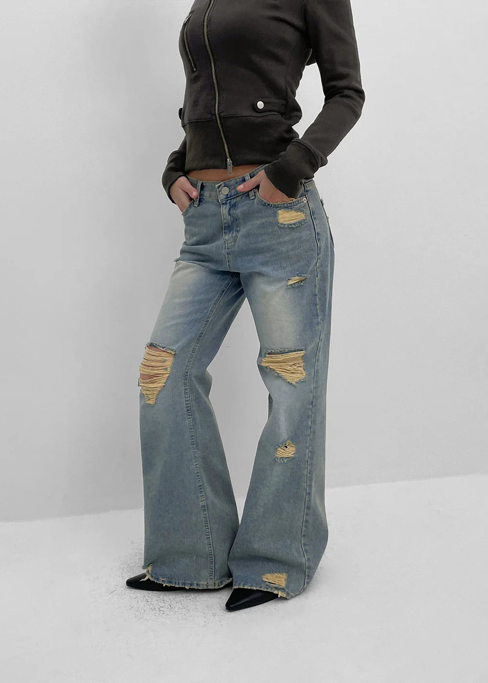 [ Pre-order ] Made Del Luna Damage Bootcut Denim Pants