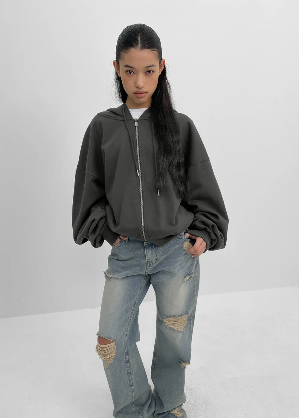 [ Pre-order ] Made Del Luna Damage Bootcut Denim Pants