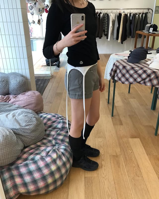 [ 現貨 ] Stud Shorts Cocoa