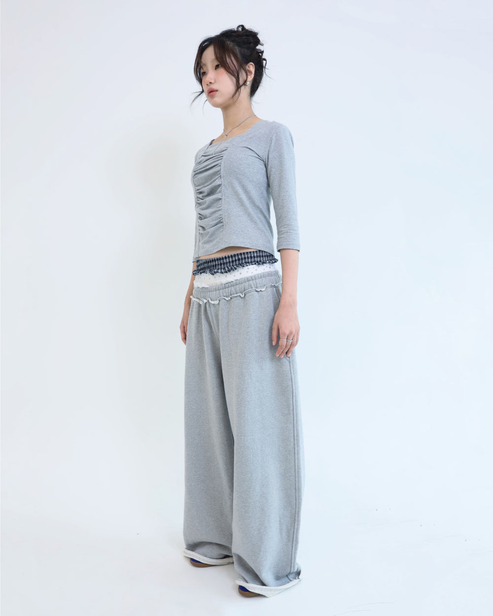 [ Pre-order ] Stud Underwear Sweatpants