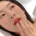 [ 店主自留 - 現貨 ] Unleashia 🧁純素🌱絲絨奶油慕斯唇釉 Luv Hug Velvet Tint