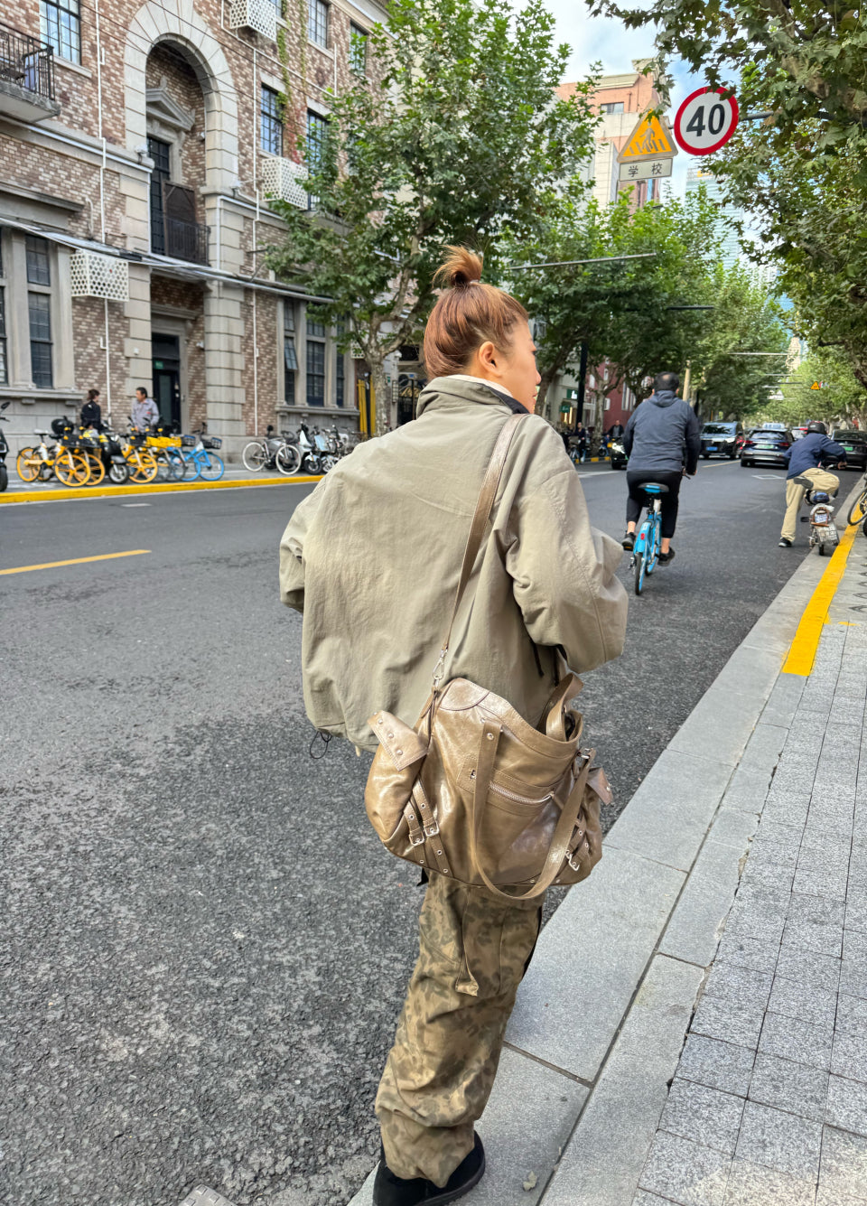 [ Pre-order ] Stud Pocket Big Bag