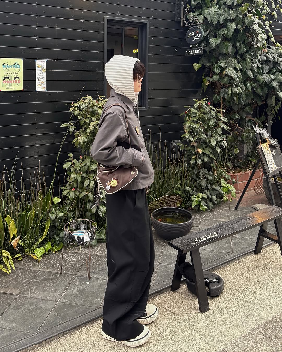 [ Pre-order ] TCM Stripe Hooded Zip-up