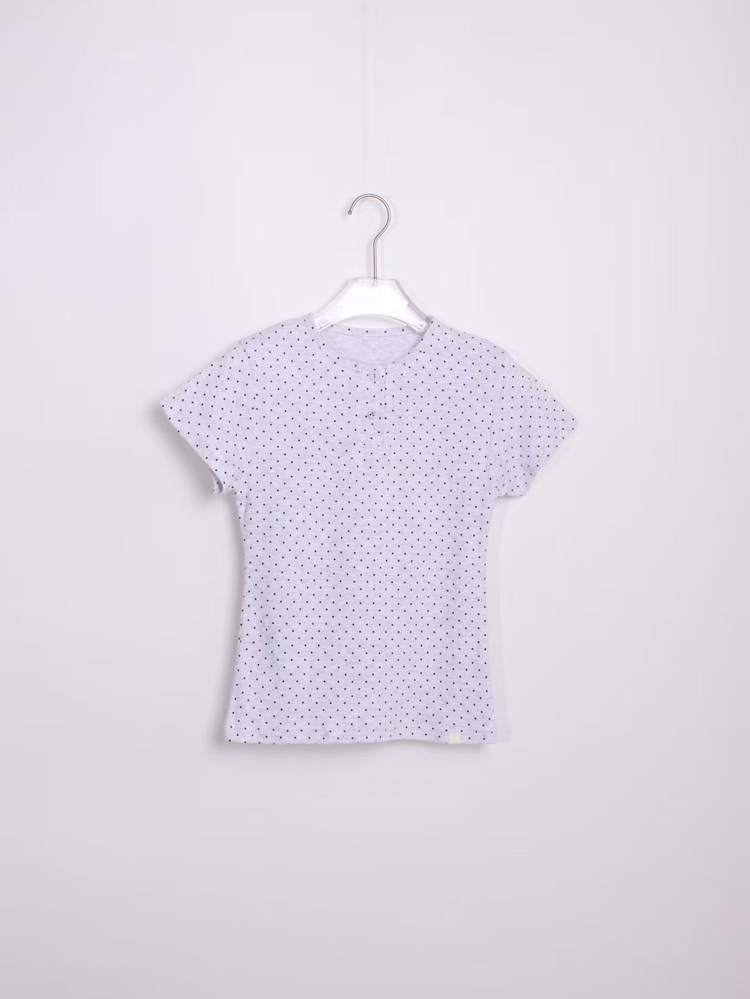 [ Pre-order ] Dot Dot Button Tee