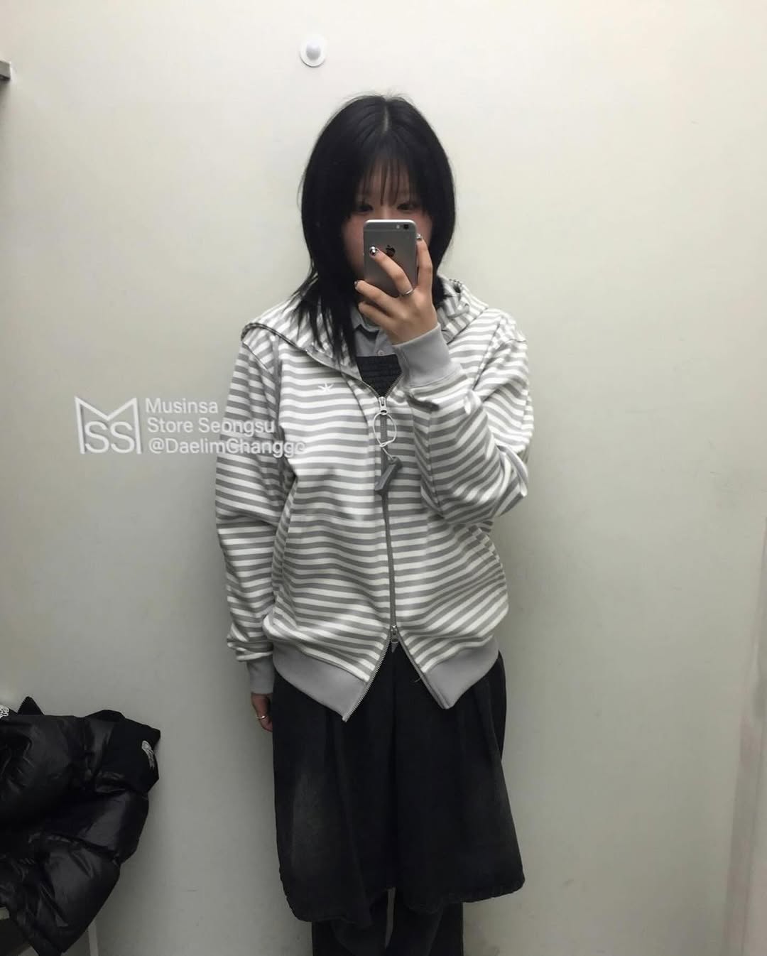 [ Pre-order ] TCM Stripe Hooded Zip-up
