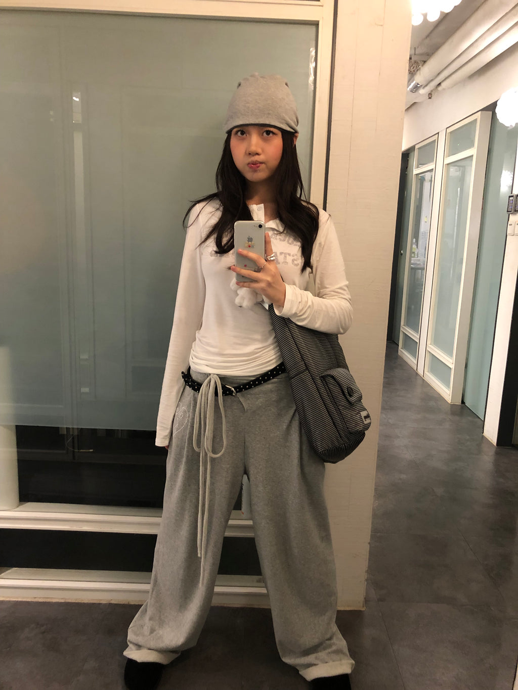 [ 現貨 ] iphone 7 128gb ( 送新mon貼+透明case+貼紙 )