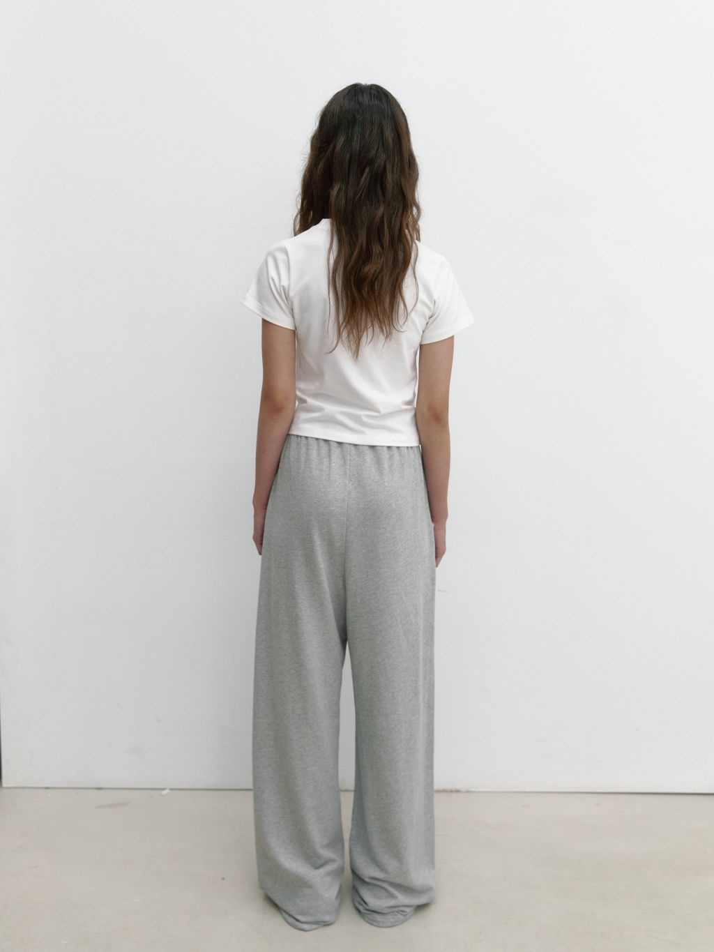 [ Pre-order ] Curve Eyelet T
