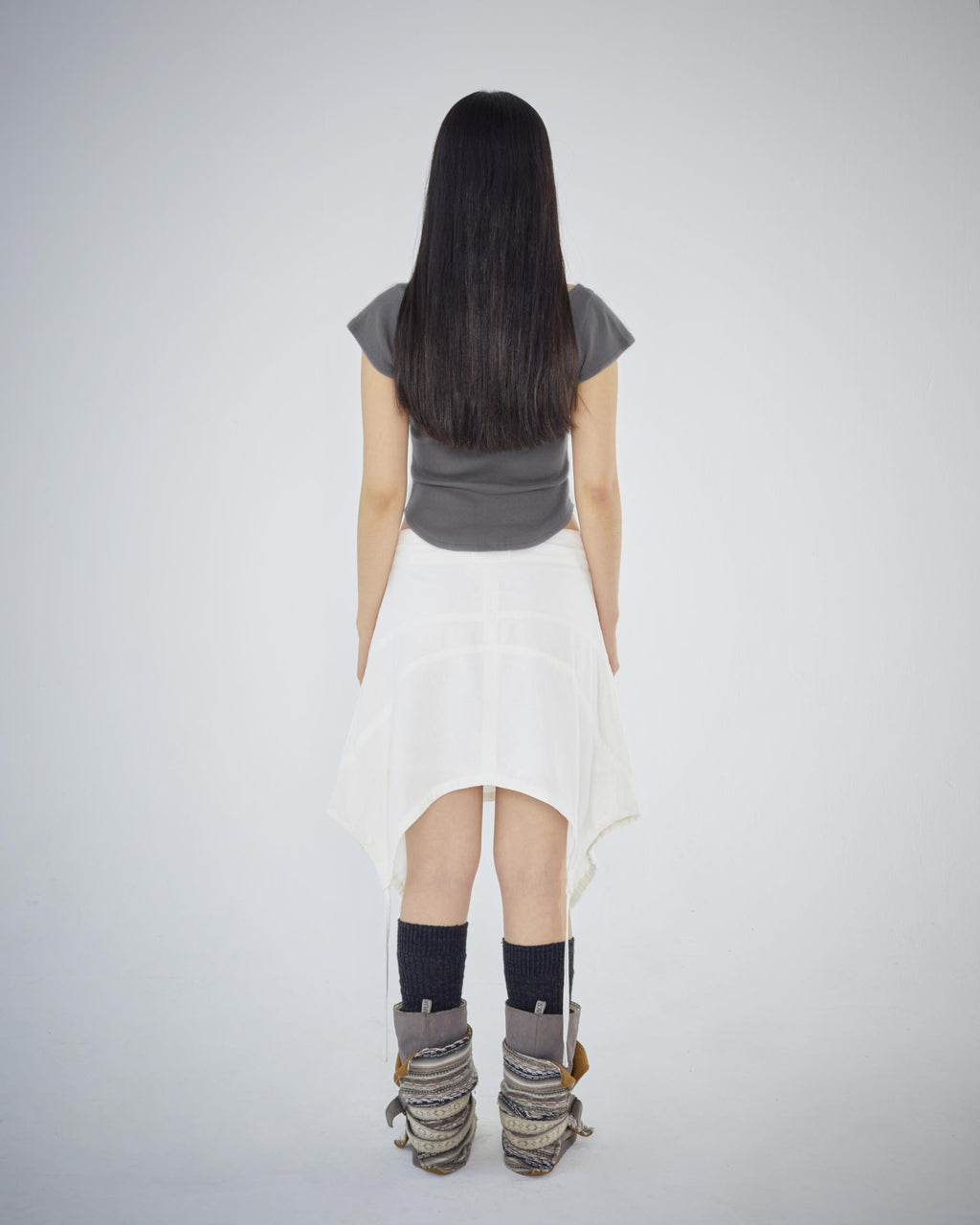 [ Pre-order ] Coyseio Punching Shirring Top
