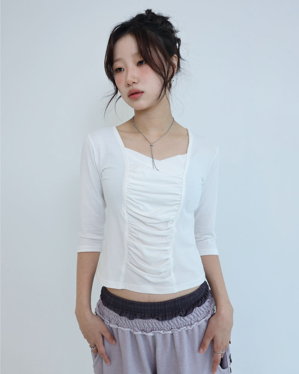 [ Pre-order ] Sqare Neked Baby Tee