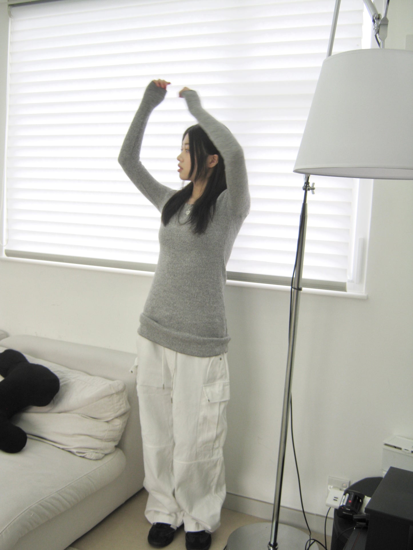 [ KR0458 清貨 ]  薄針織修腰長袖上衣兩色入 Bali Knit Ops