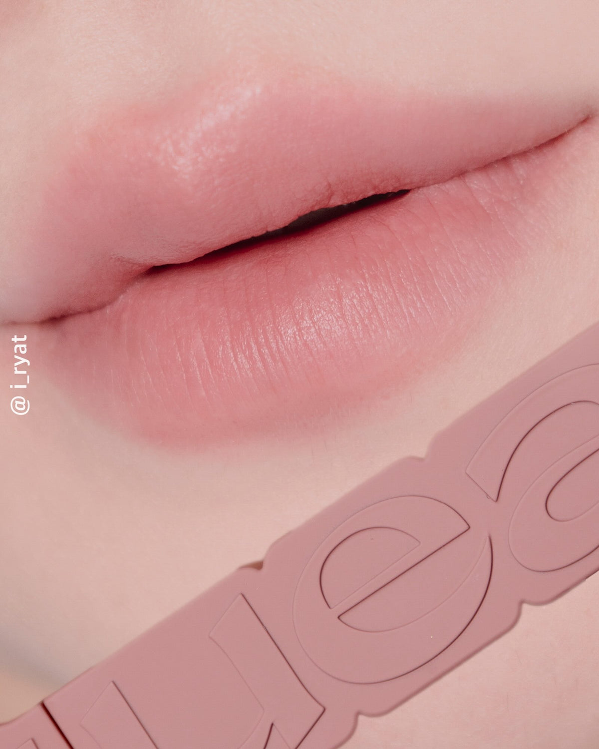 [ Pre-order ] Airy Mousse Velvet