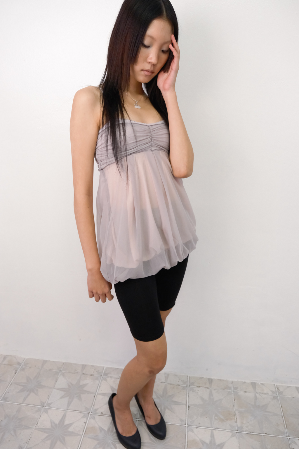 [ Pre-order ] Mesh Fluff Mini Top ( 部分顏色需要30/12才順延出貨 )