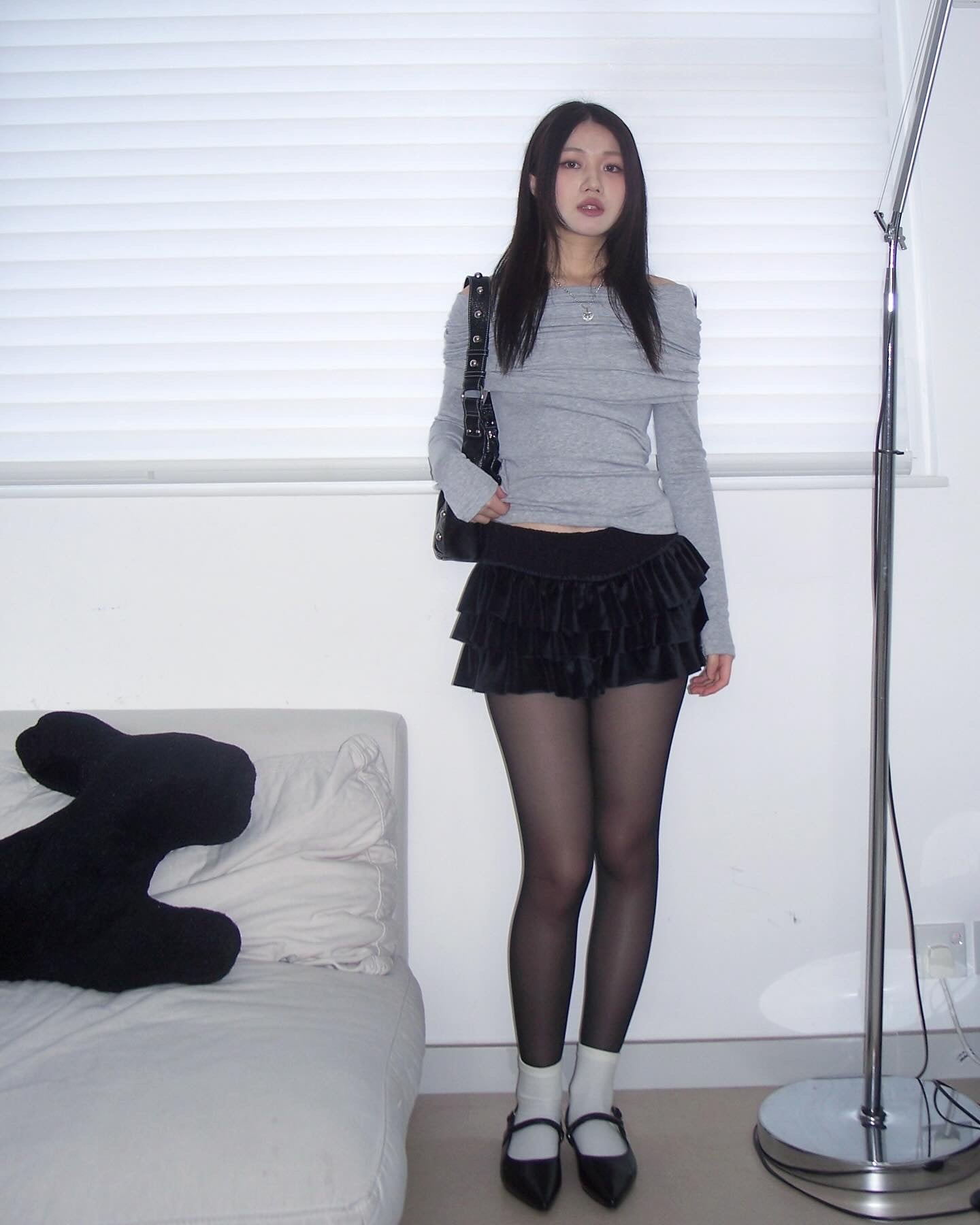 [ KR0472 清貨 ] 超顯瘦一字膊露肩修身長袖上衣四色入  V-day Off-shoulder Top