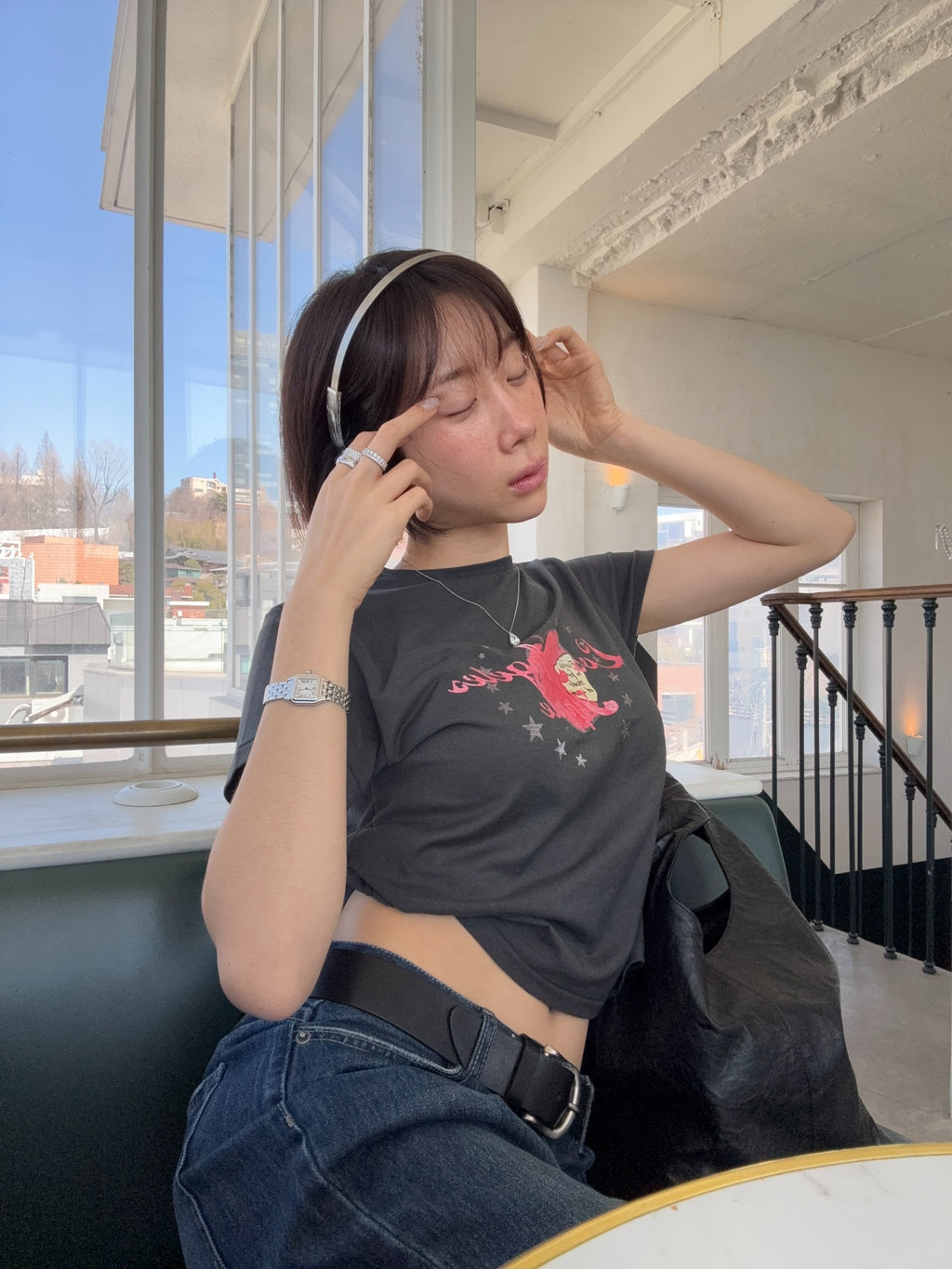 [ Pre-order ] Apple Graphic Tee