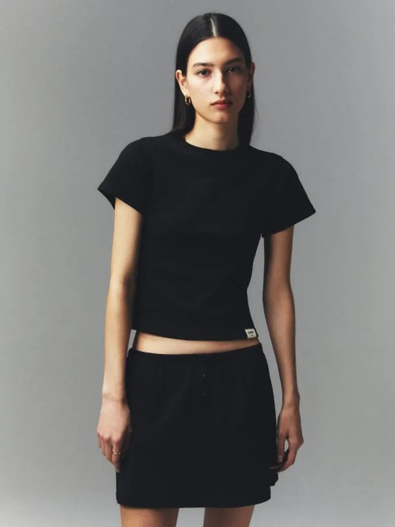 [ Pre-order ] 1+1 Glowny G Baby tee