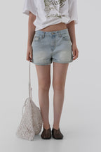 [ Pre-order ] Autumn Made Marina Denim Shorts ( L來港中 )