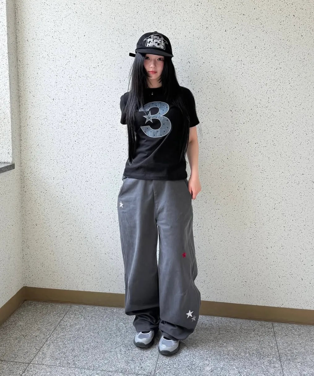 [ Pre-order ] 3 logo Dot Slim Fit T-Shirt