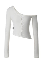 [ Pre-order ] Threetimes One-shoulder button tee