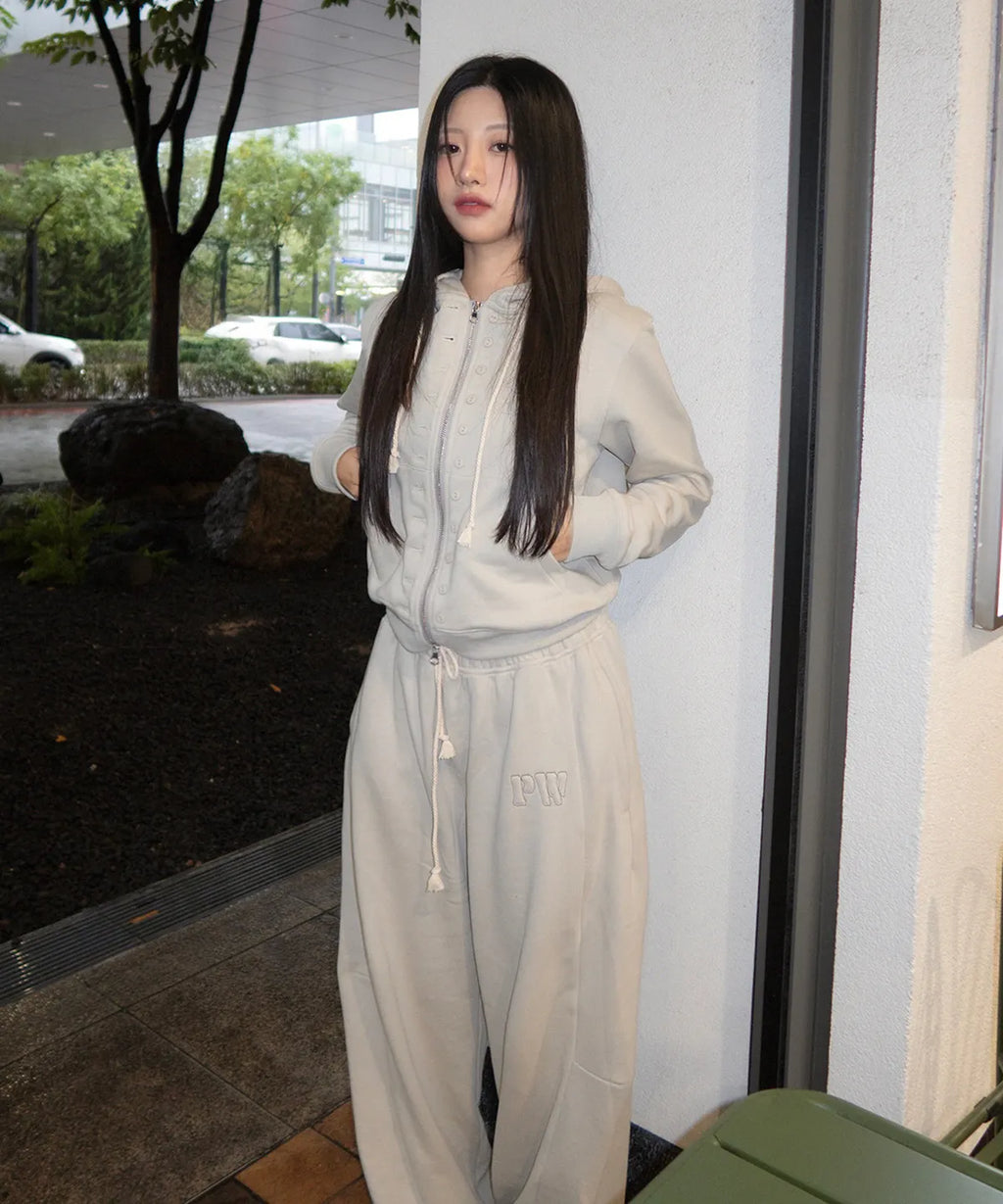 [ Pre-order ] 76 Applique Rounding Sweatpants