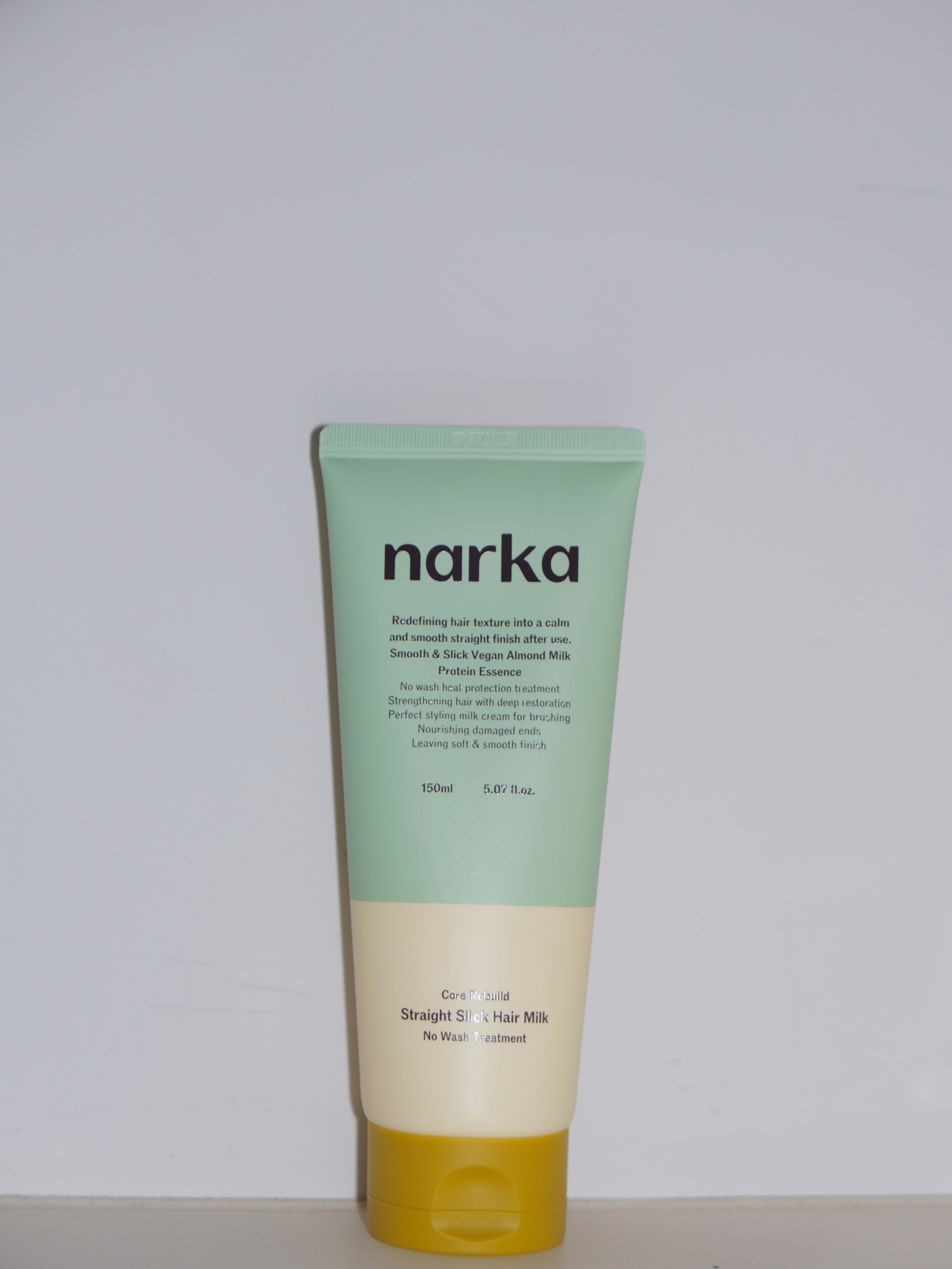 [ 現貨 ] Narka 免洗抗熱蛋白修護髮膜 ( 夾頭髮前可用 ) Core Rebuild Straight Slick Hair Milk 150ml