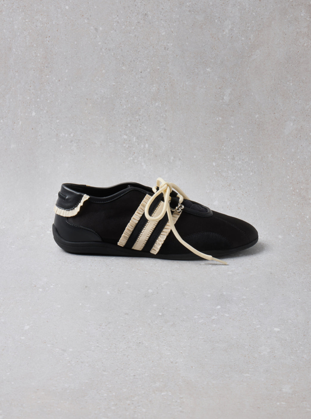 [ Pre-order ] Fev Feil Run Sneakers