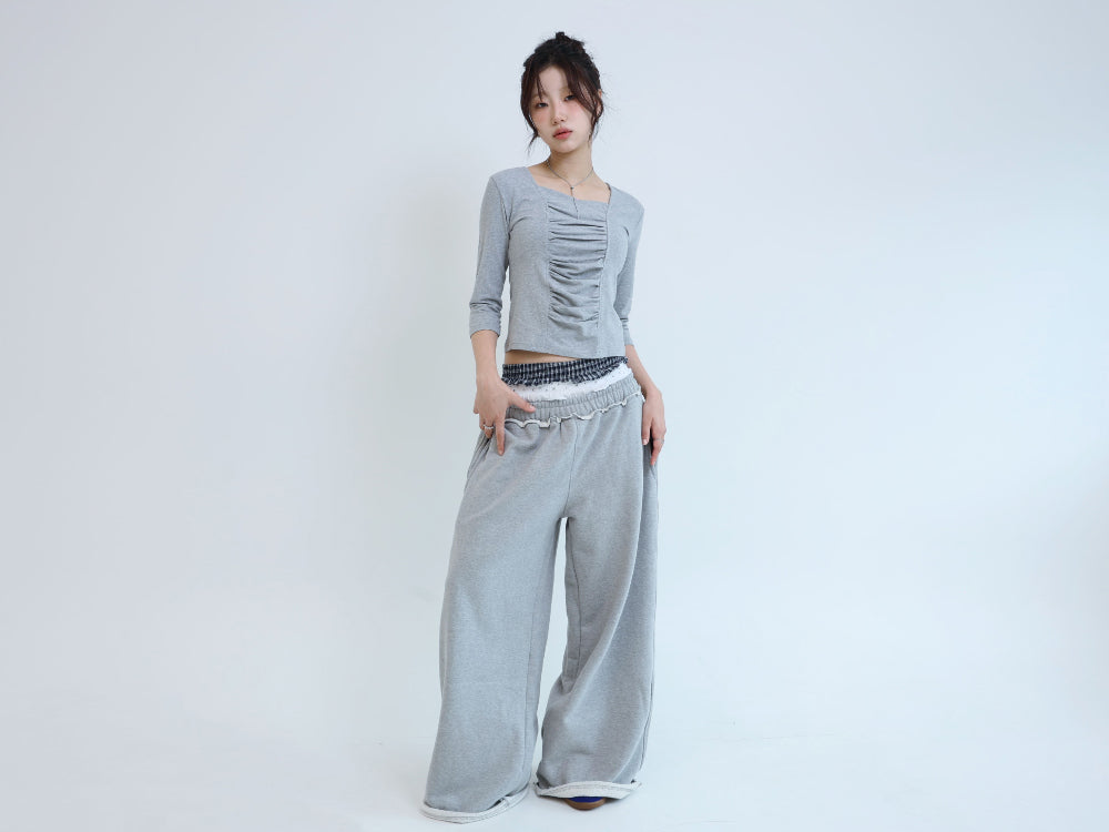 [ Pre-order ] Sqare Neked Baby Tee