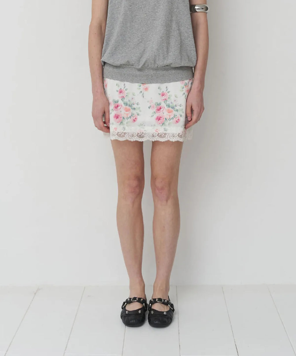 [ Pre-order ] Lace Satin Skirt