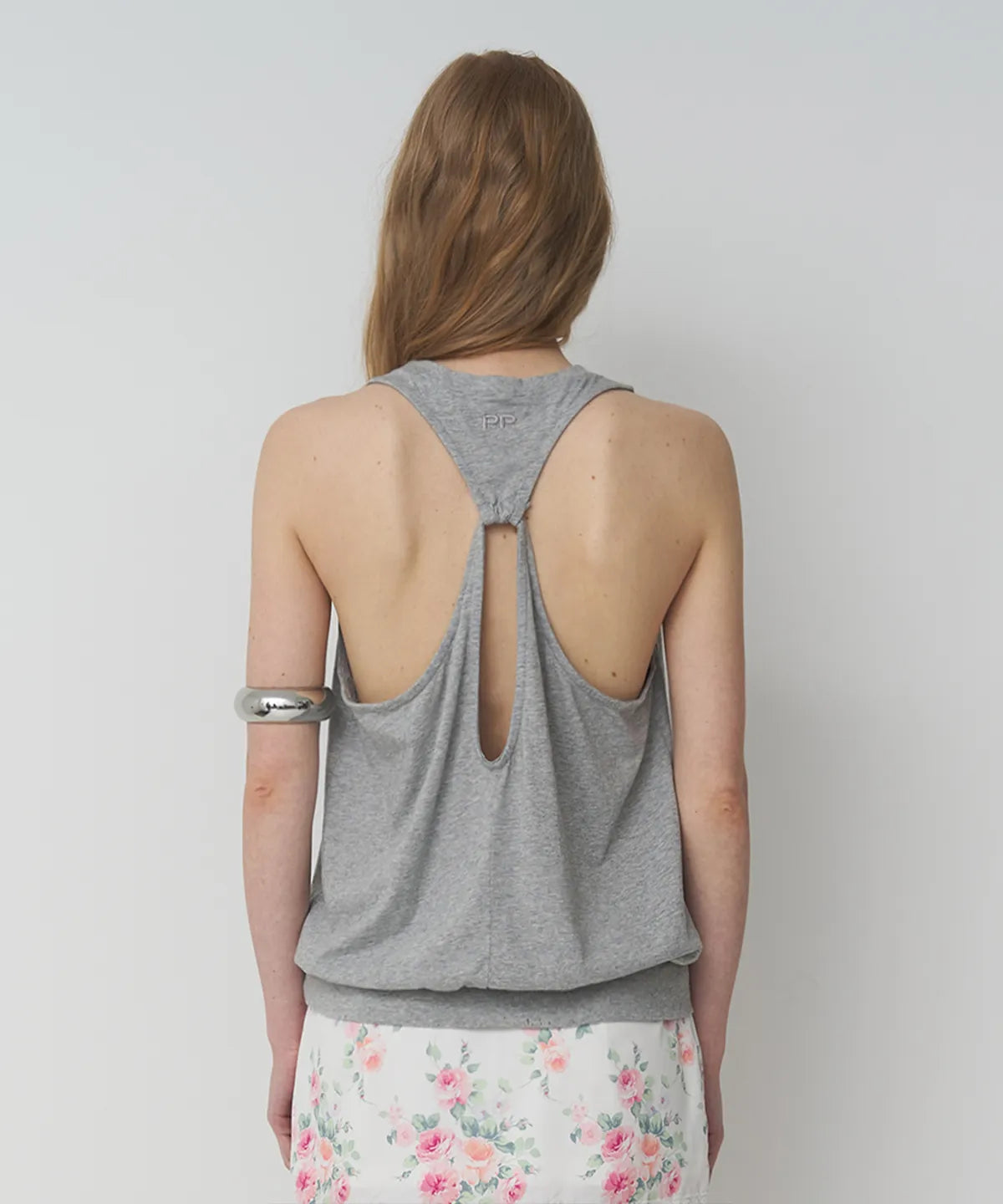 [ Pre-order ] Back Hole Sleeveless