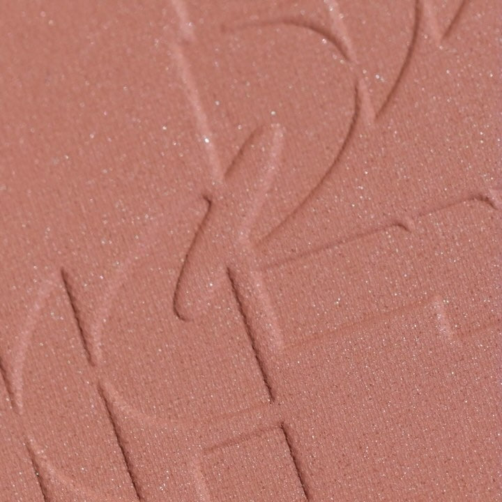 [ Mindy大推 - 現貨 ] Two Slash Four 微光澤胭脂 All Over Face Blush ( 附送胭脂掃 )