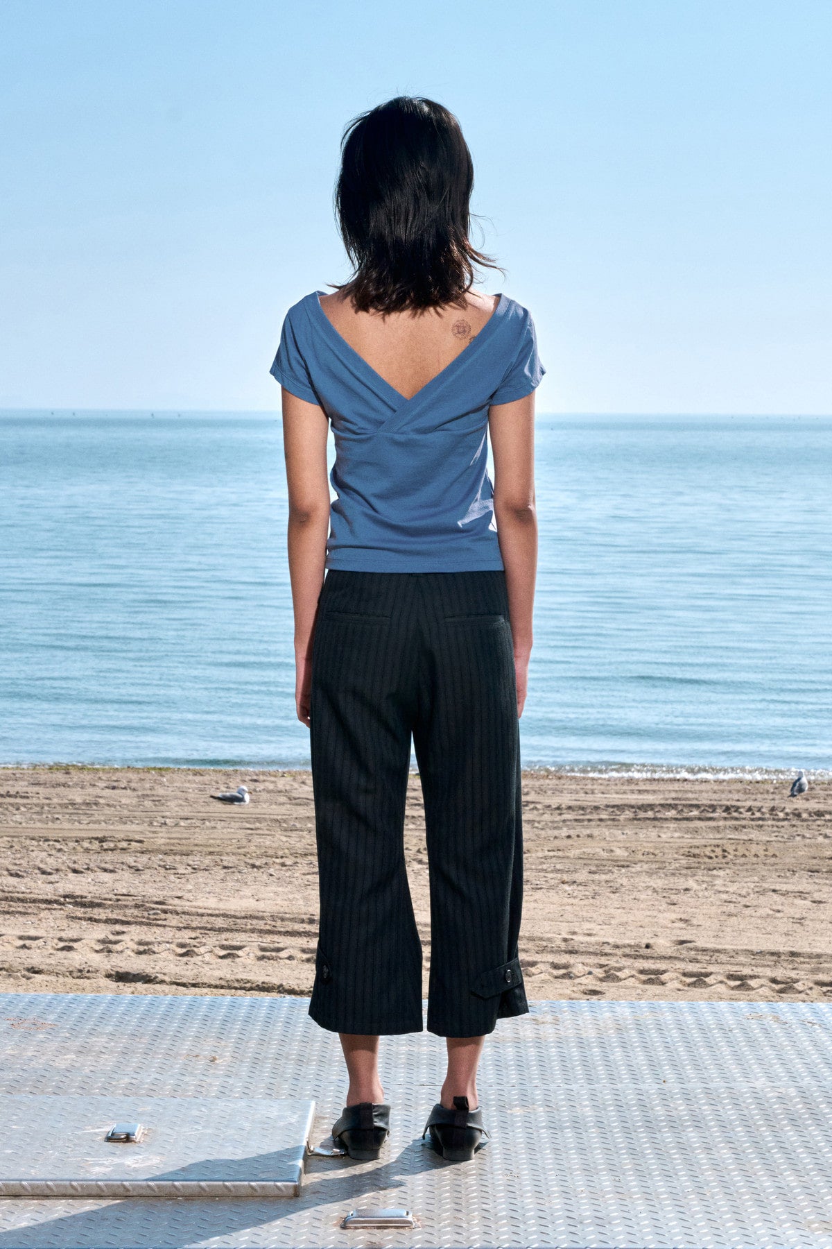 [ 29/6 完結優惠 Pre-order ] Deep Back V Tee