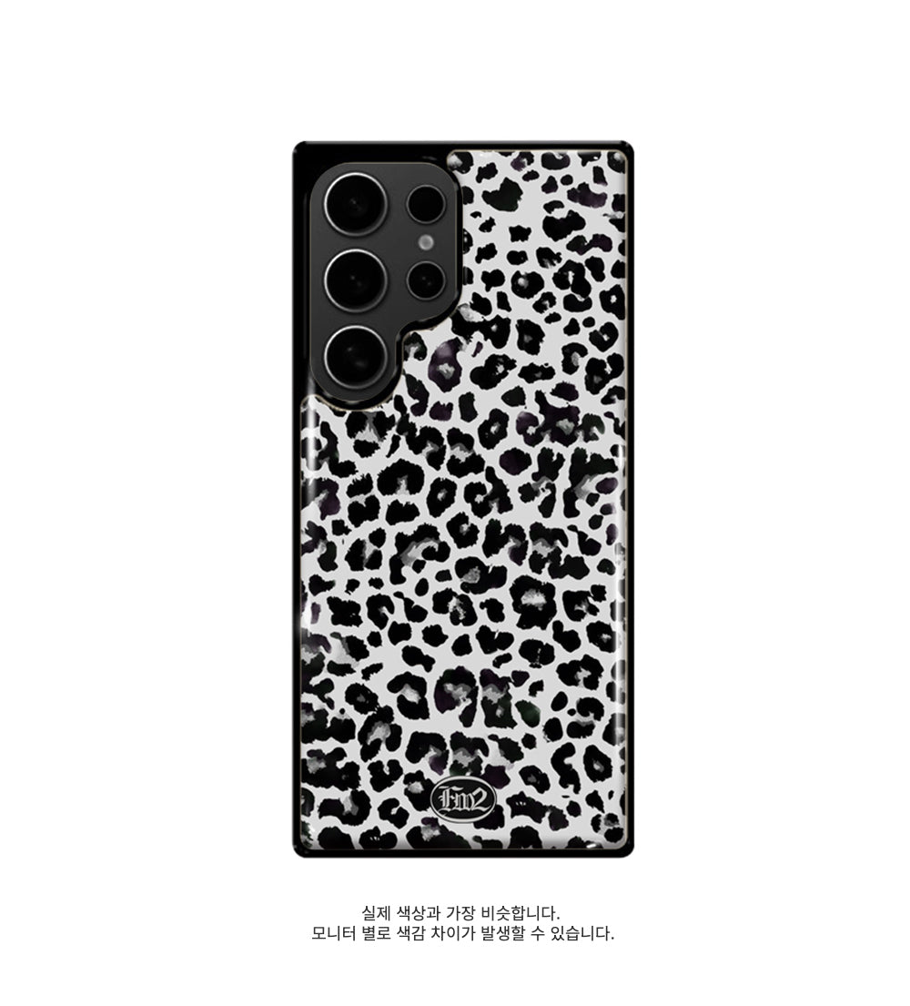 [ Pre-order ] Leopard Phone Case
