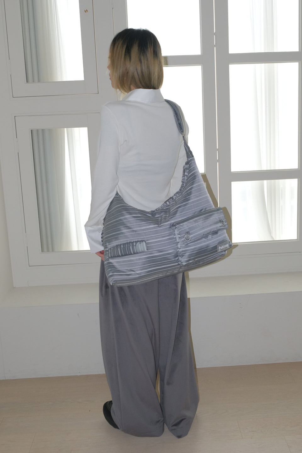 [ Pre-order ] Stripe Pocket Cross Bag
